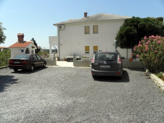 B&B JOSIP 2: