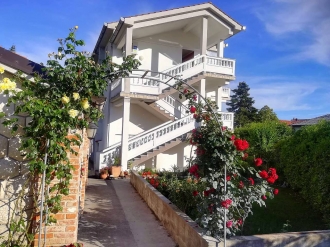 Apartman Dijana 2: