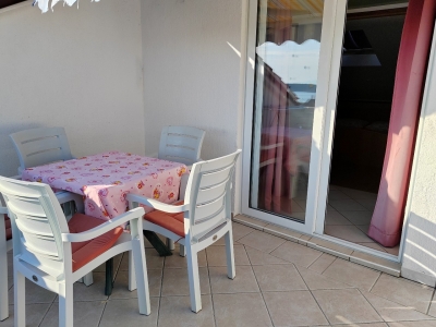 Apartman Gumeni 3: