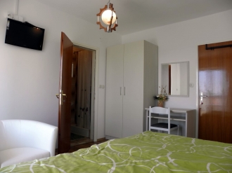 B&B JOSIP 1: