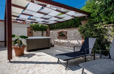 Holiday Home Katarina: