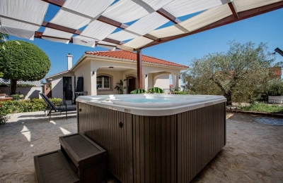 Holiday Home Katarina: