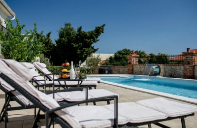 Holiday Home Katarina: